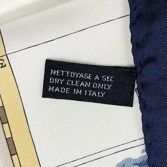 DIOR Rare Americas Map Scarf - Picture 7 of 10